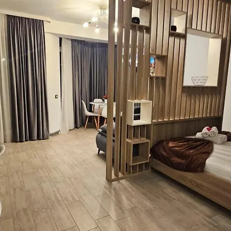 Luxury Pool & 20m De Plaja Năvodari